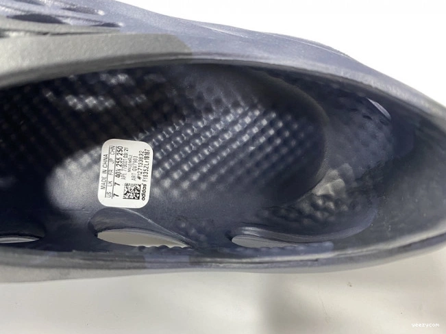 RNNR Foam Adidas Yeezy Blue GV7903 Mineral 0904